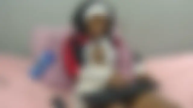 LittleVirginAngel élő chatszobája