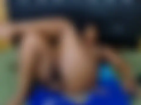 xxJuicyLipsx01 Ruang Obrolan Langsung