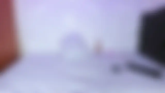 thamaraa_ élő chatszobája