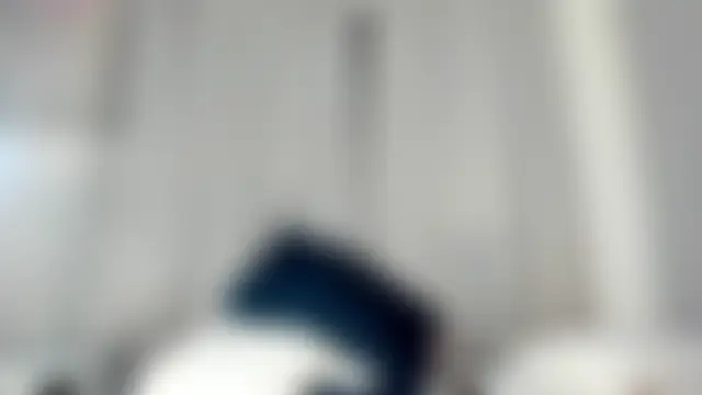 AbrilW1's Live Chat Room