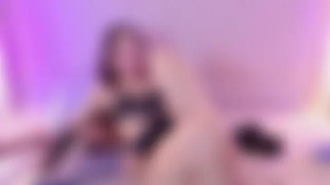 Zoe_444's Live Webcam Chat