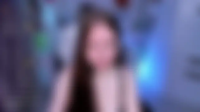 Elisabeth_Binder Adlı Modelin Canlı Sohbet Odası