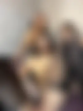 DriveThruNymphs: δωμάτιο απευθείας συνομιλίας