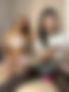 DriveThruNymphs: δωμάτιο απευθείας συνομιλίας