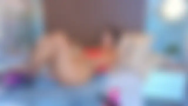 Mia_milf_x 即時聊天室