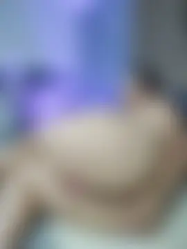 sofie_cutess: διαδικτυακό σόου στην κάμερα