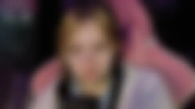 Liaa_Lii Adlı Modelin Canlı Sohbet Odası