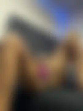 Chat soba uživo modela Emily_Gaez