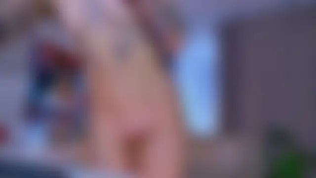 anika_aa's Live Chat Room