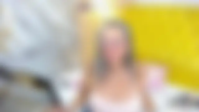 Misevie Adlı Modelin Canlı Sohbet Odası