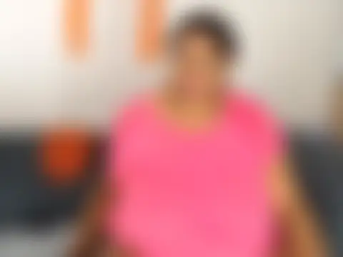 Sala de chat ao vivo de BUSTYQUEEN56_