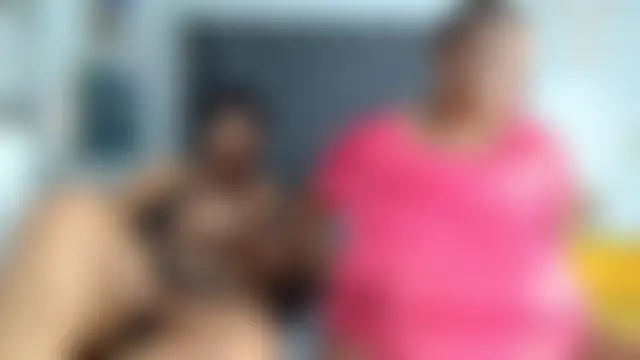 Živá chatovací místnost BUSTYQUEEN56_