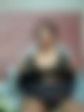 Živá chatovací místnost BUSTYQUEEN56_