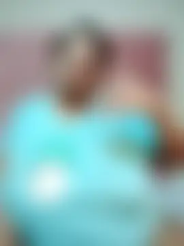 BUSTYQUEEN56_ – Naživo chatovacia miestnosť