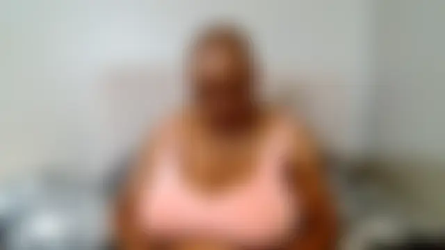 חדר צ'אט בשידור חי של BUSTYQUEEN56_