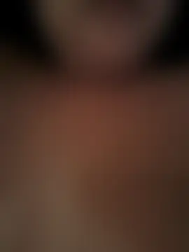 Luna-elle's Live Chat Room