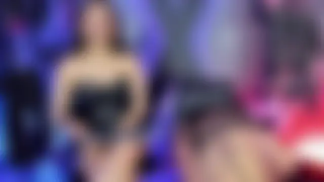 Seks show uživo modela LexyVenus_BDSM na kameri
