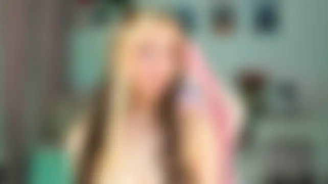 Luvienne_Belle – Naživo chatovacia miestnosť