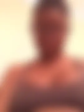 Hotboobs27's Live XXX Chat