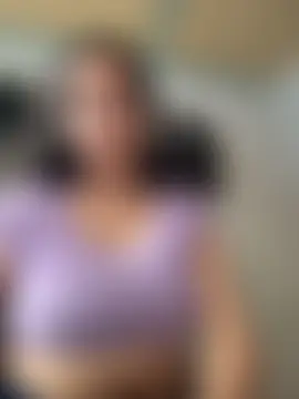 Alix_Rousses20 Adlı Modelin Canlı Sohbet Odası