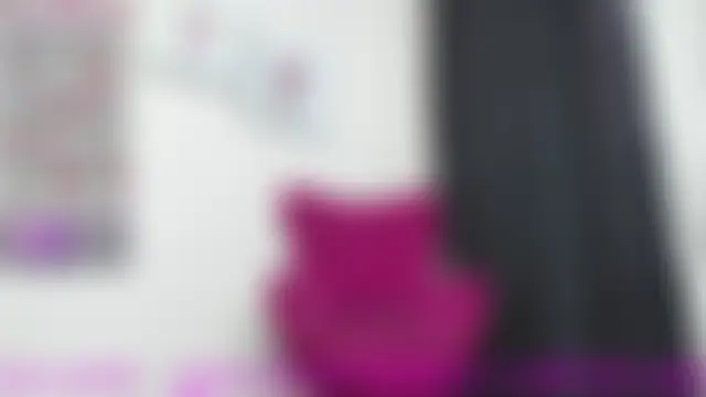 Katia_Bloome's Live Chat Room