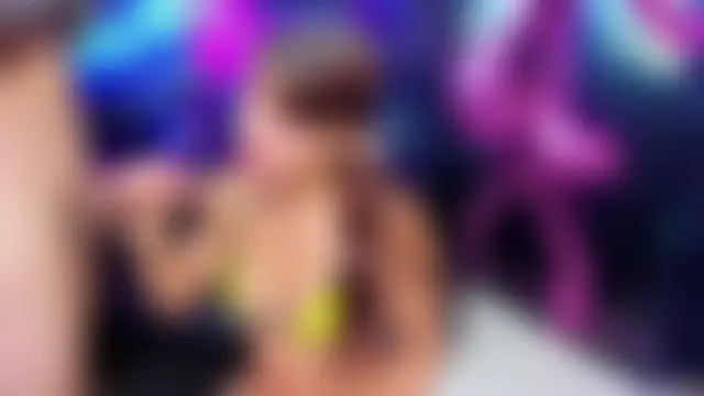 Webkamerová show hot-threesomee