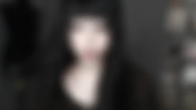 lucy8bit Live chatroom