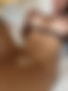 Adelevil Live XXX-Chat