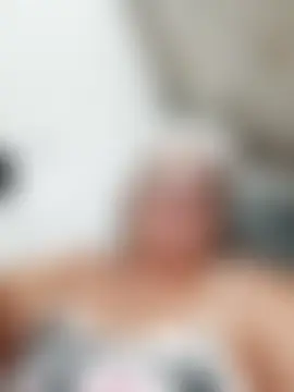 chanelsexx élő chatszobája