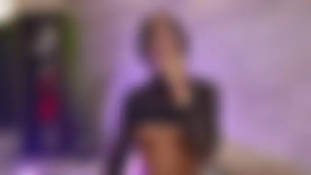VanessaVosss Adlı Modelin Canlı Sohbet Odası