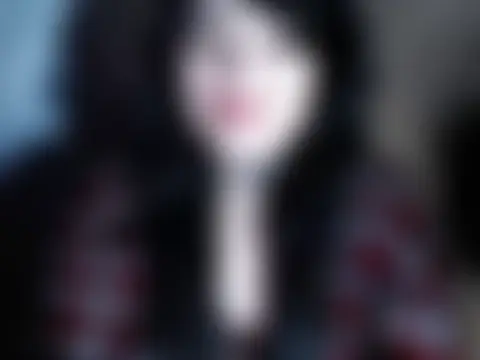 DarkRoseUwU élő chatszobája