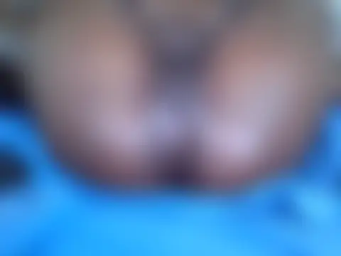 sexypetite_89 élő chatszobája