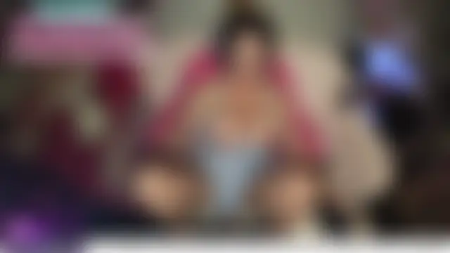 nikki_juggs élő chatszobája