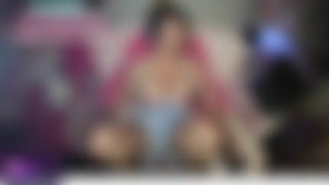 nikki_juggs লাইভ চ্যাট রুম