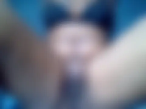 Thiq_bae élő chatszobája