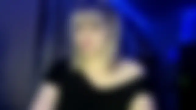 Онлайн чат HelloKinki