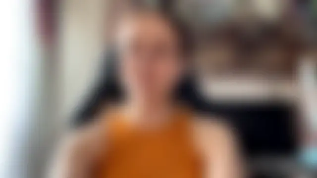 Chat soba uživo modela TaIliedGuest