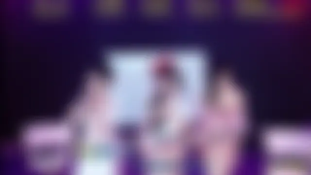 Comebaby007のライブセックスカメラショー