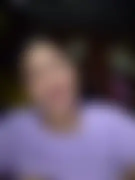 חדר צ'אט בשידור חי של Quiara_18