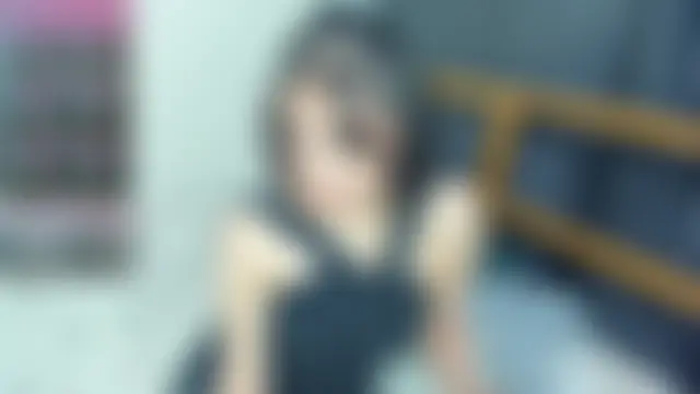 LunarLori Adlı Modelin Canlı XXX Sohbeti