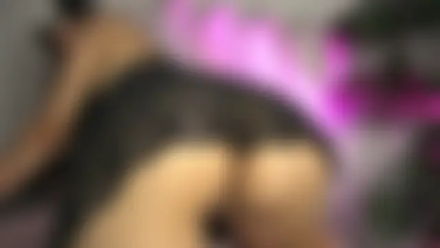 غرفة دردشة mia_sweetie1 المباشرة