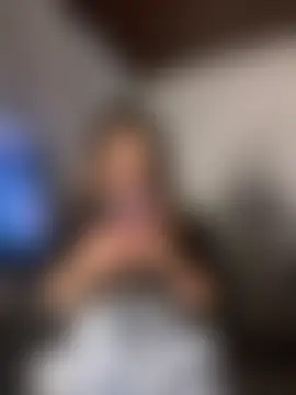 חדר צ'אט בשידור חי של DiosaPink_