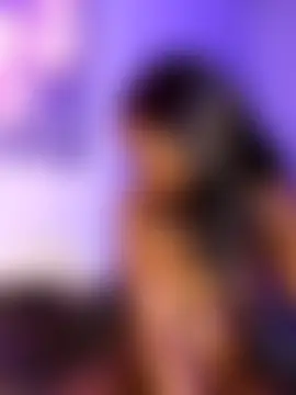 Pretty-Caramel1's Live Chat Room