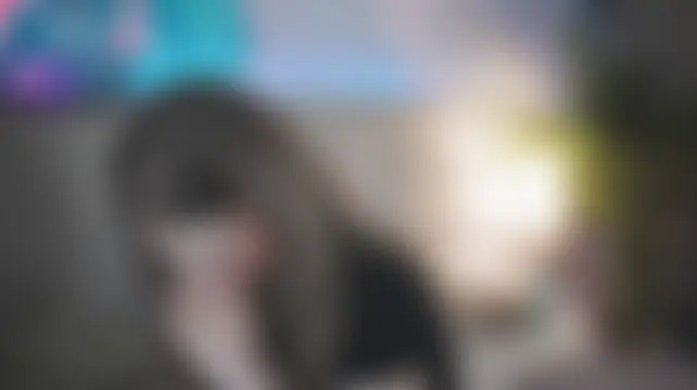 Seks show uživo modela SunnyLay na kameri
