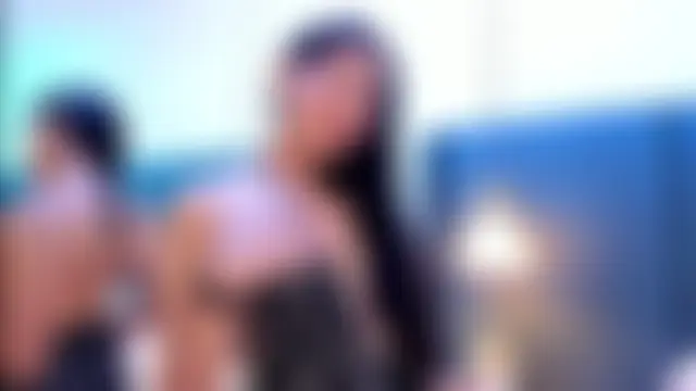 Chat +18 de EliseBell ao vivo