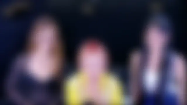 MiNi-U's Webcam Show
