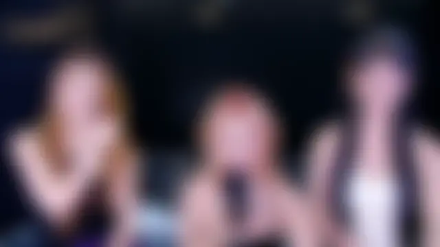 MiNi-U Live Sex Cam Show