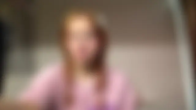 عرض كام ellyclacher