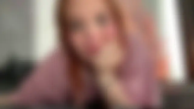 ellyclacher Секс шоу на живо пред камера