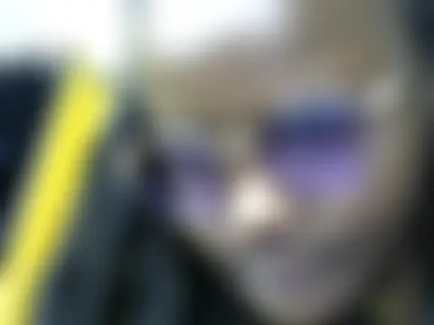 Bustyy_Bitch – Naživo chatovacia miestnosť
